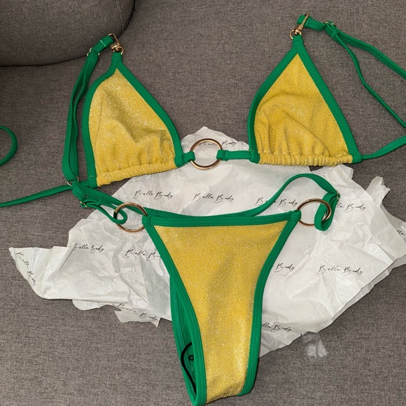 Bella Body X Brasilia Green Yellow Bikini Size Small BNWT 💚💛 - Picture 2 of 4